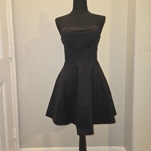 Express , size 2 , black